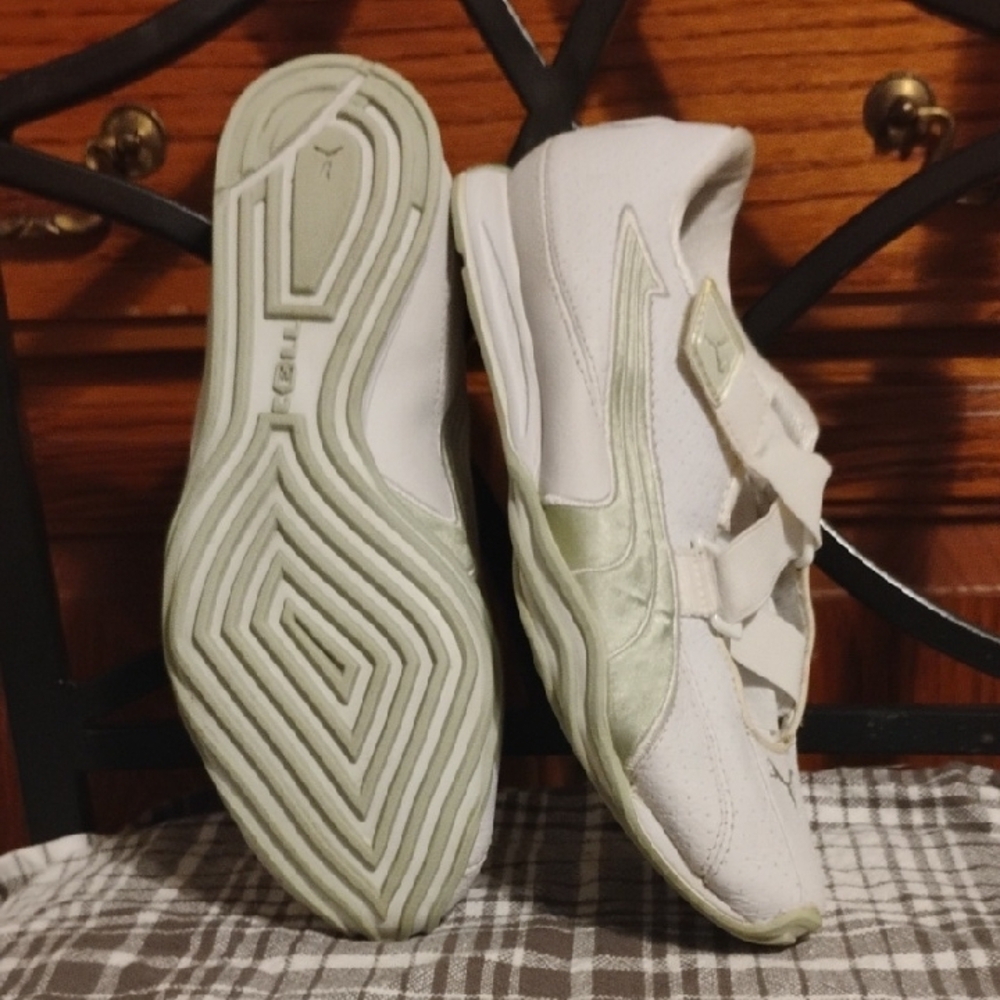 🔥 Puma Cell Women’s Sneakers – Elastic & Velcro Closure 🔥 - Picture 2 of 11